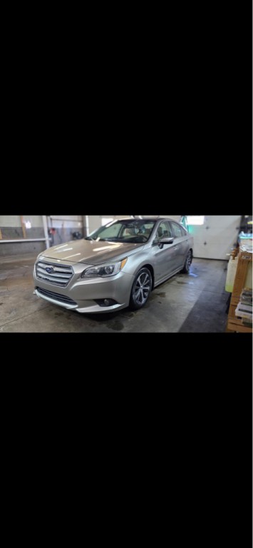 2015 Subaru Legacy Image 1