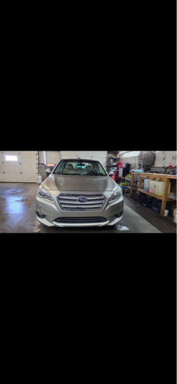 2015 Subaru Legacy Image 2