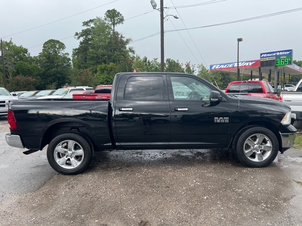2014 RAM 1500 Image 4