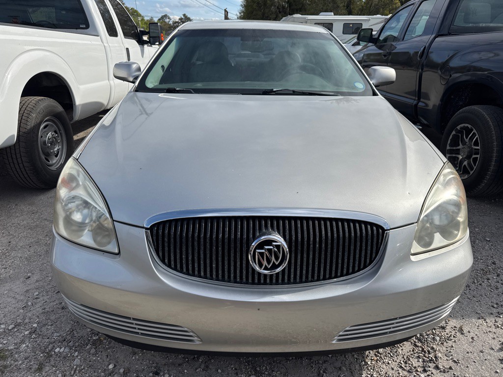 2007 Buick Lucerne Image 2