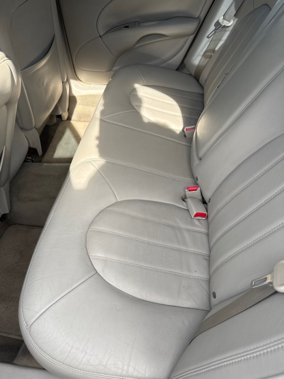 2007 Buick Lucerne Image 8