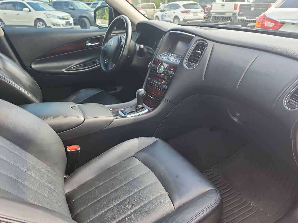 2014 INFINITI QX50 Image 6