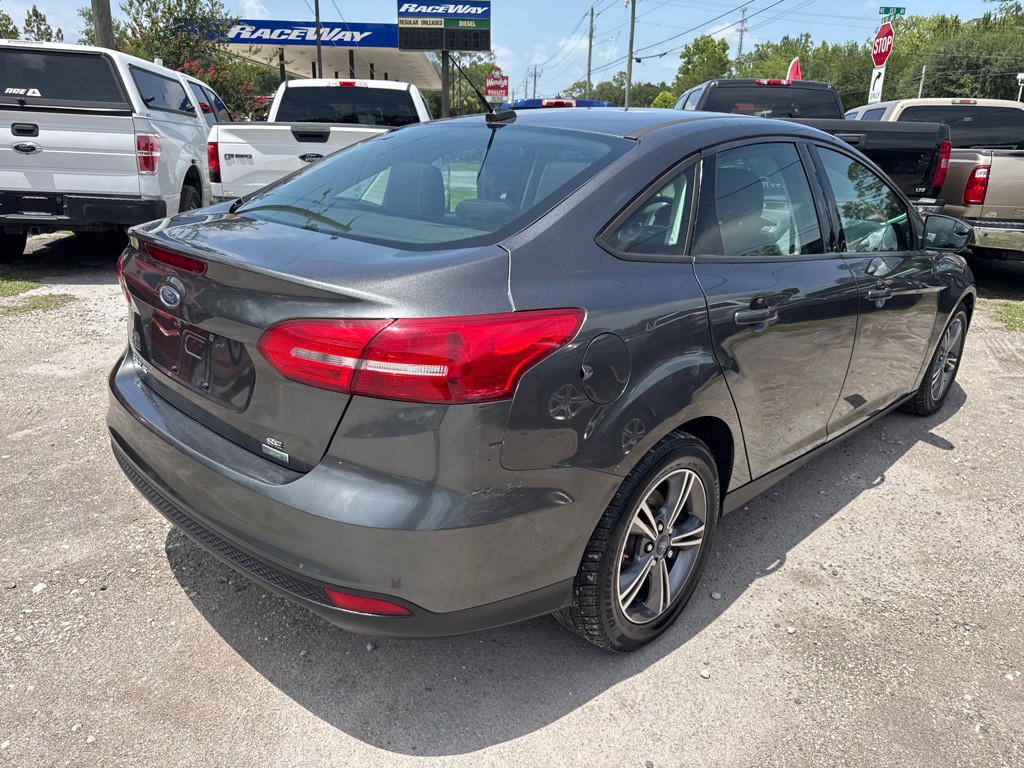 2018 Ford Focus Image 4