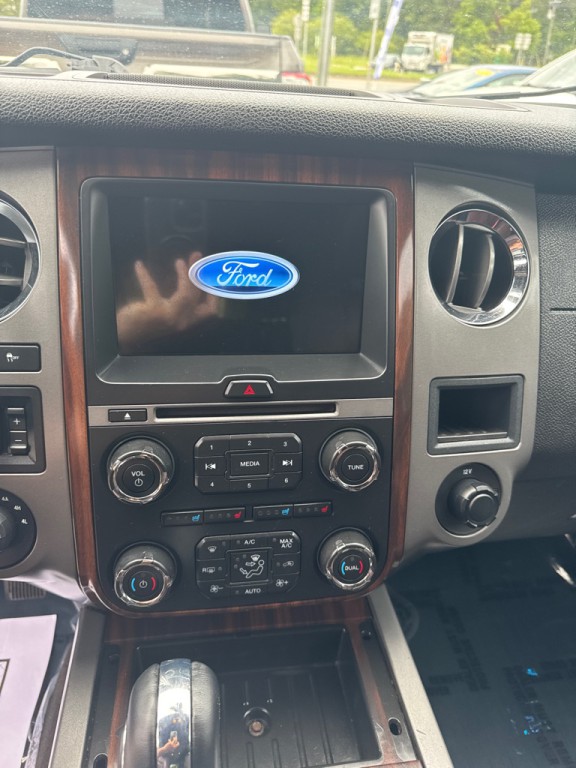 2017 Ford Expedition Image 10