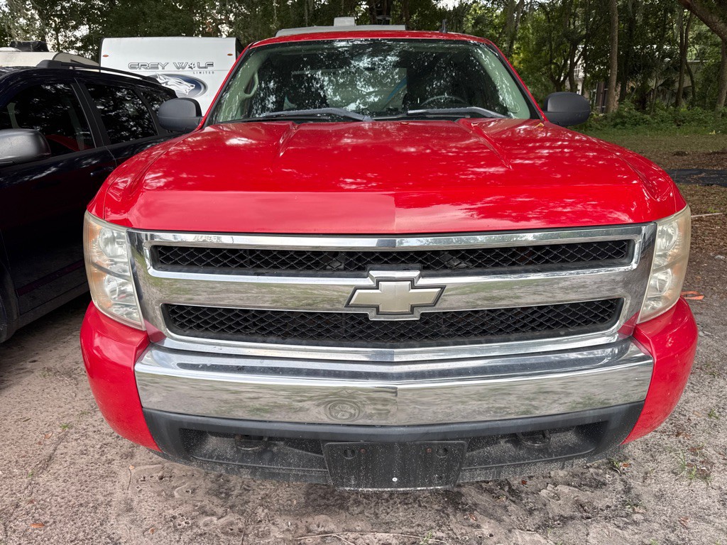 2007 Chevrolet Silverado 1500 Image 2