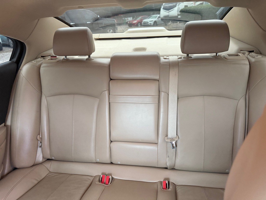 2010 Buick Lacrosse Image 10