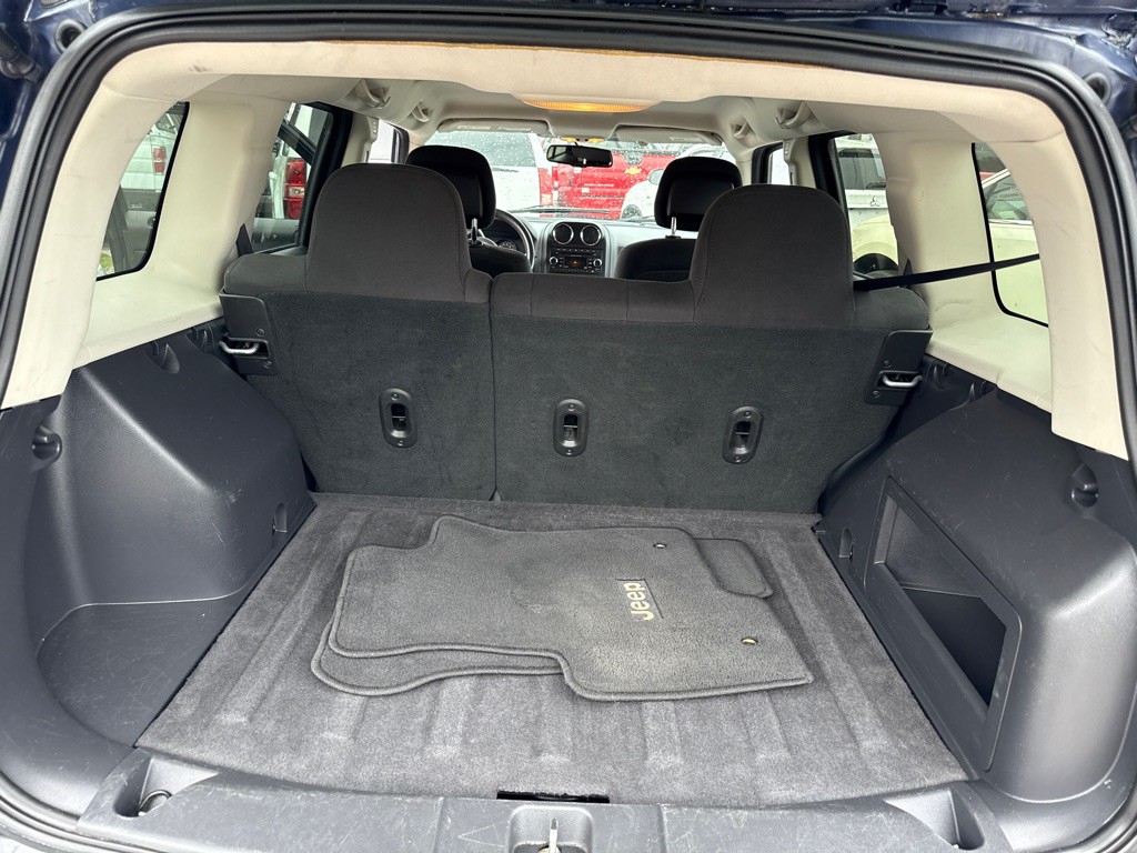 2017 Jeep Patriot Image 9