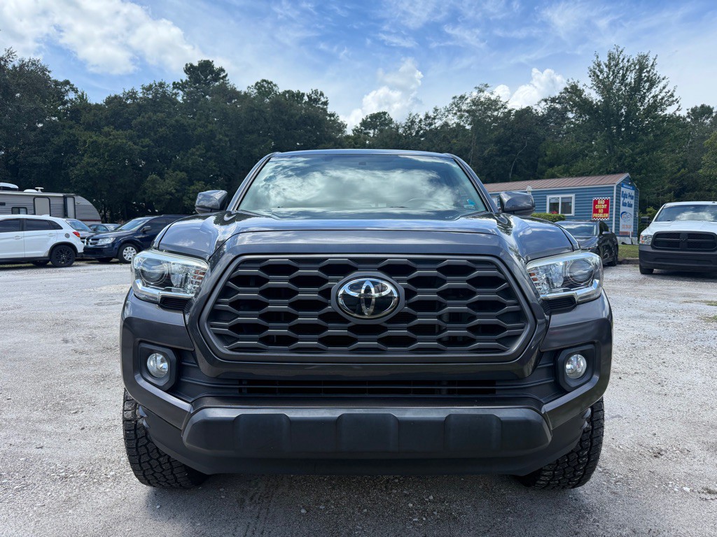 2016 Toyota Tacoma Image 2