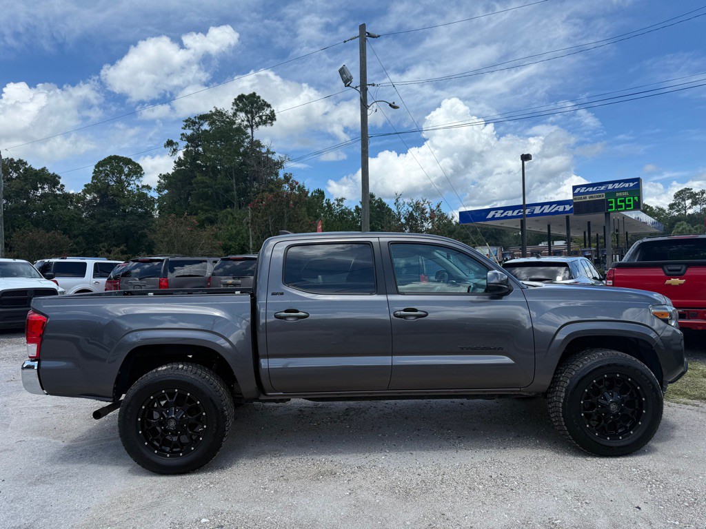2016 Toyota Tacoma Image 4