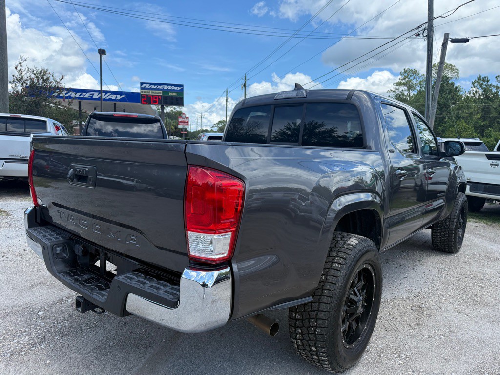 2016 Toyota Tacoma Image 5
