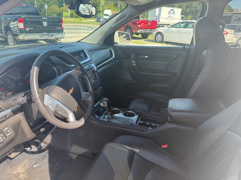 2015 Chevrolet Traverse Image 8