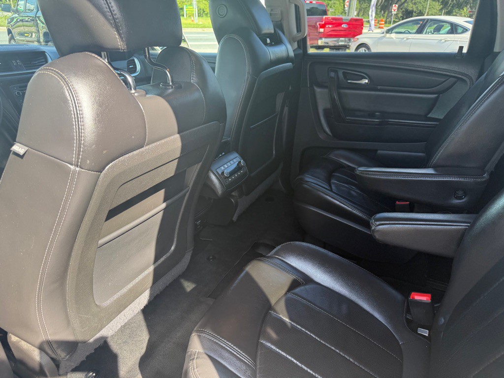 2015 Chevrolet Traverse Image 9