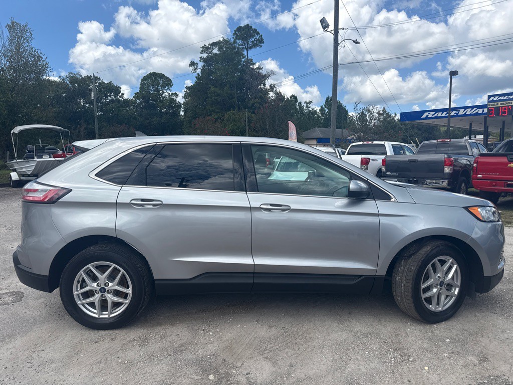 2022 Ford Edge Image 4
