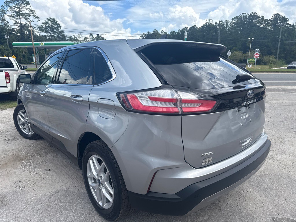 2022 Ford Edge Image 7