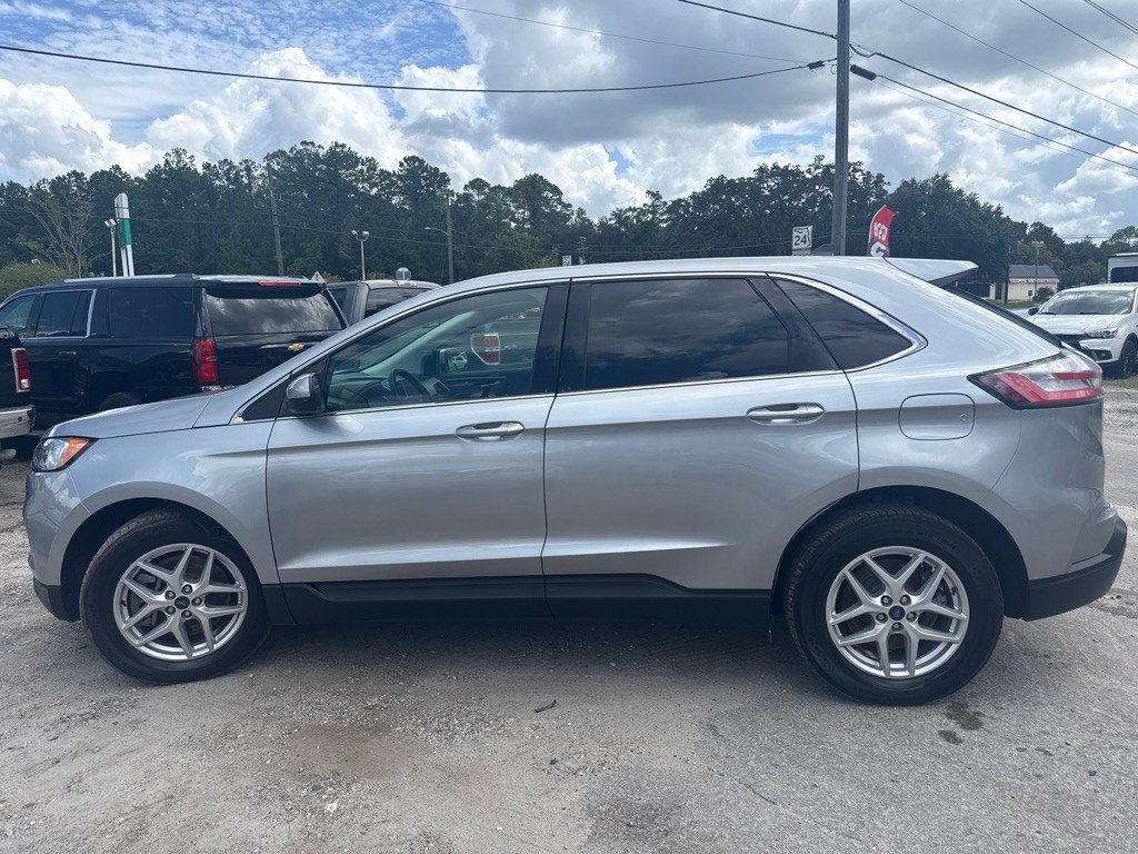 2022 Ford Edge Image 8