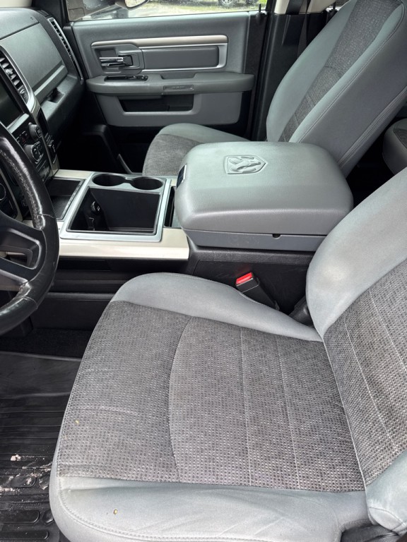 2014 RAM 2500 Image 9