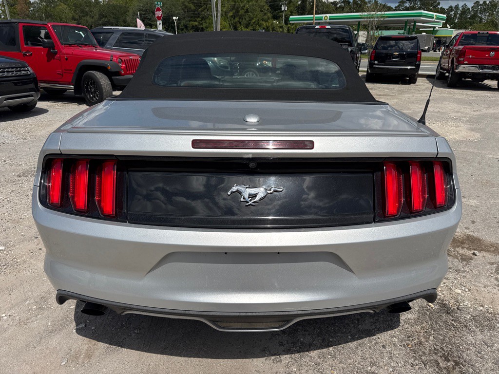 2017 Ford Mustang Image 5