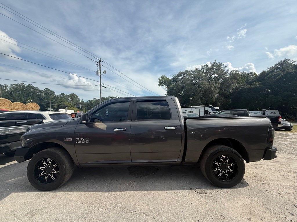 2014 RAM 1500 Image 8