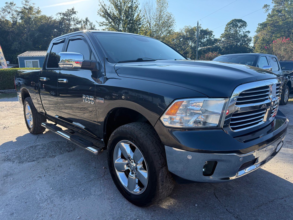 2017 RAM 1500 Image 3