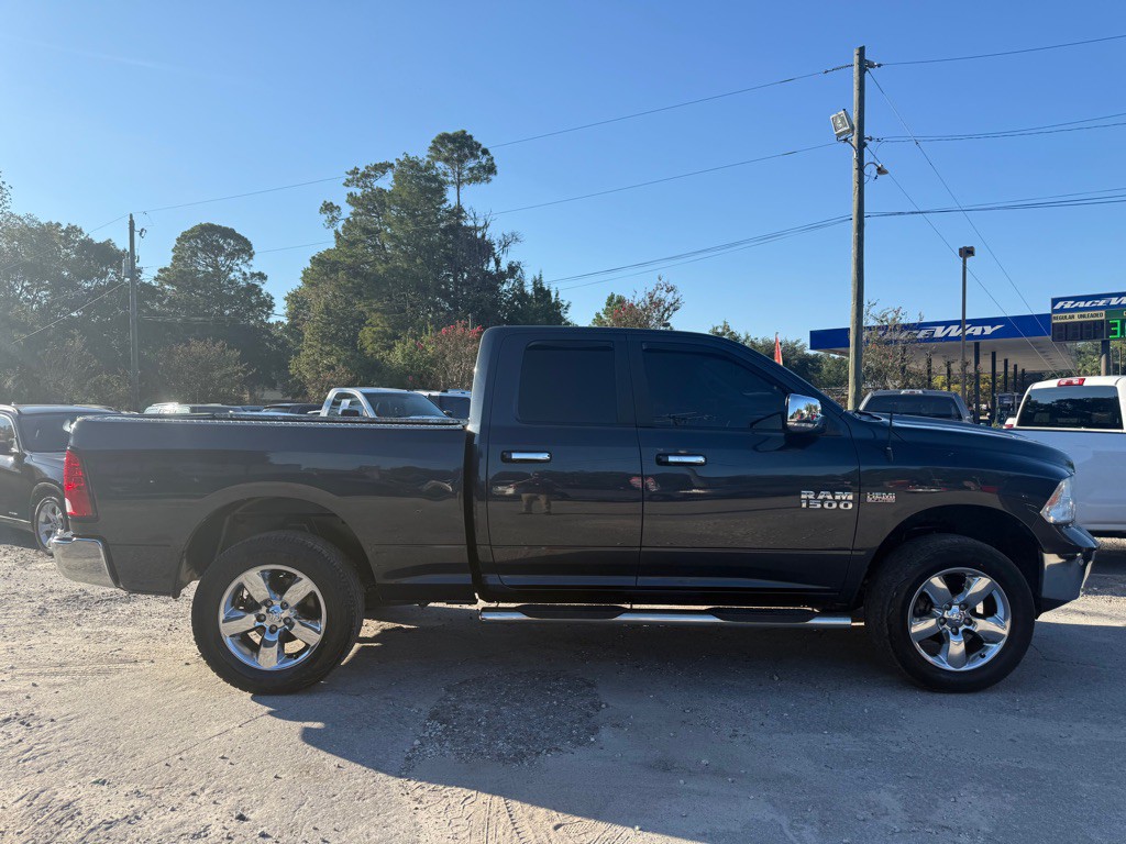 2017 RAM 1500 Image 4