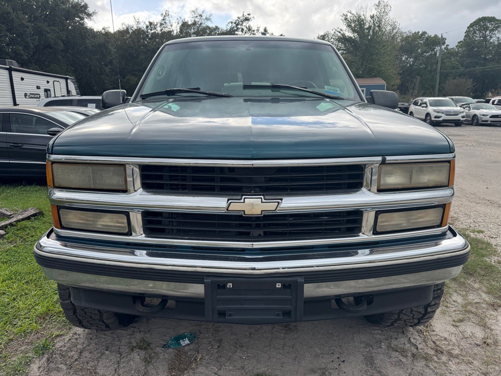 1995 Chevrolet Tahoe Image 3