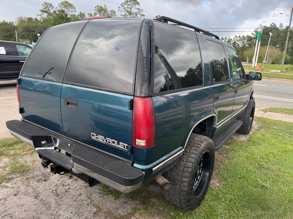 1995 Chevrolet Tahoe Image 11