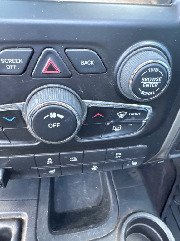 2014 RAM 2500 Image 15
