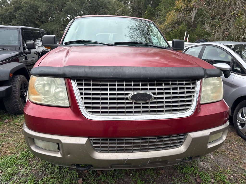 2004 Ford Expedition Image 2