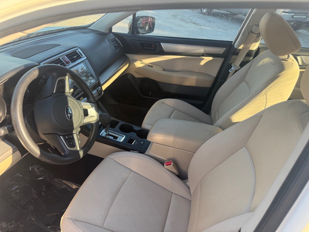 2016 Subaru Legacy Image 8