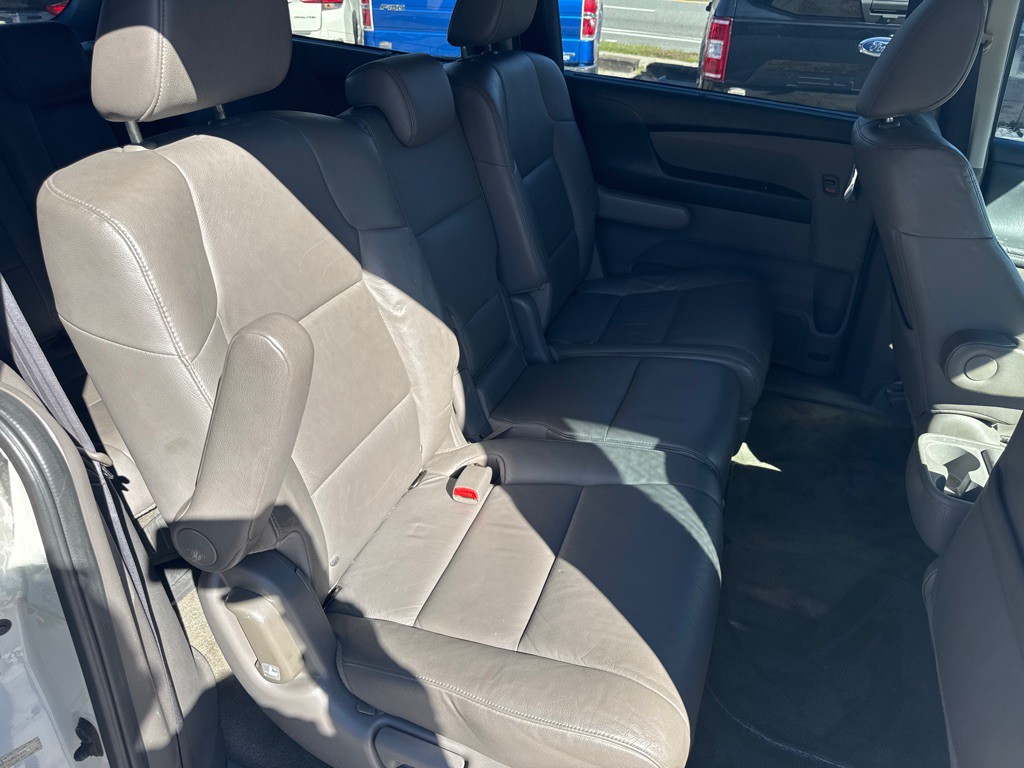2016 Honda Odyssey Image 10