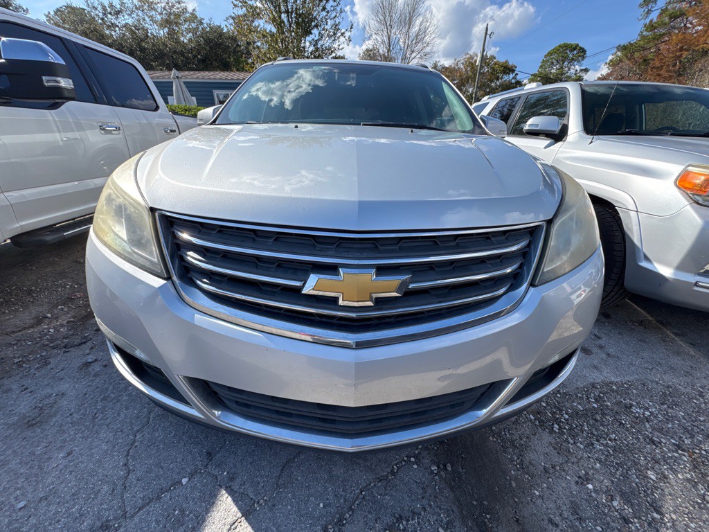 2016 Chevrolet Traverse Image 2
