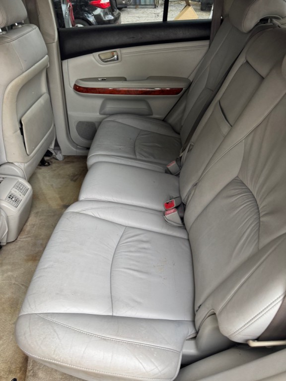 2004 Lexus RX Image 3