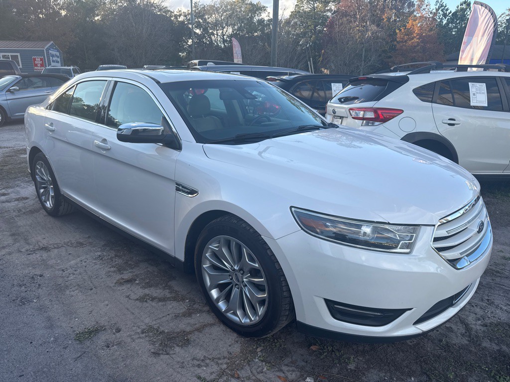 2019 Ford Taurus Image 3