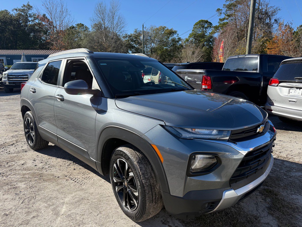 2021 Chevrolet Trailblazer Image 2