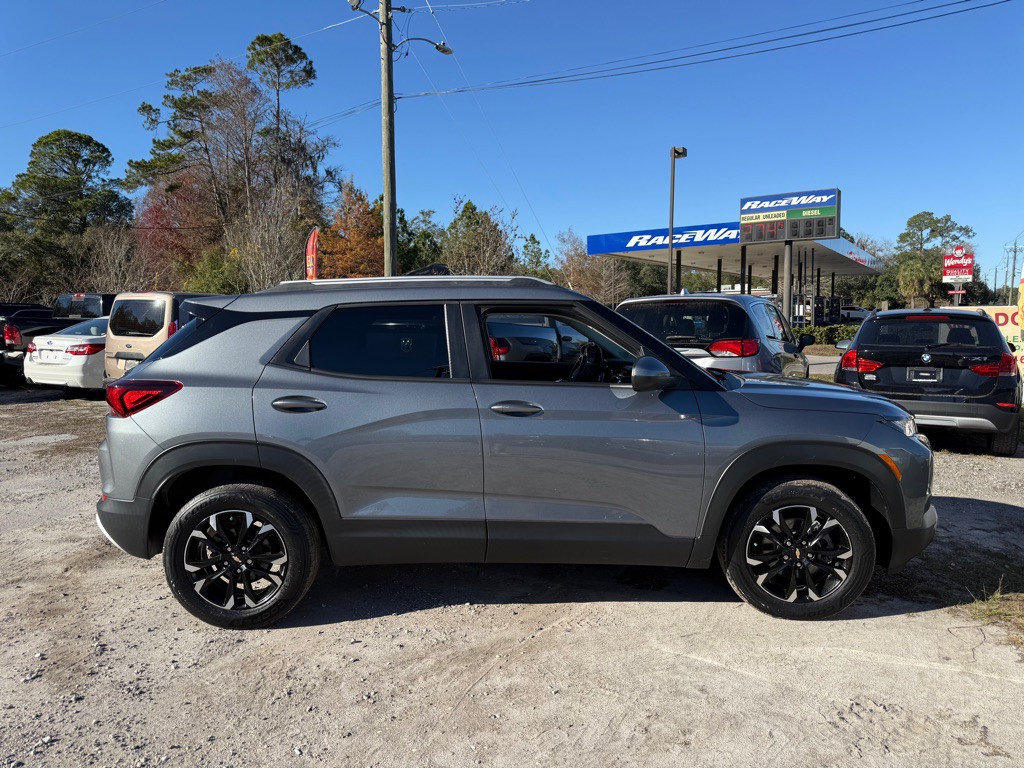 2021 Chevrolet Trailblazer Image 3