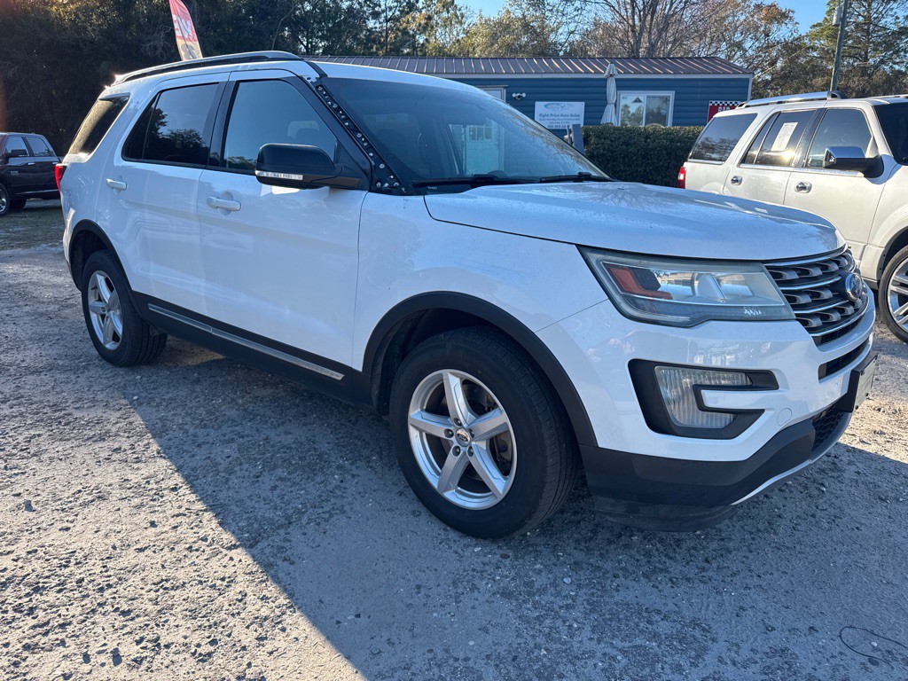 2016 Ford Explorer Image 3