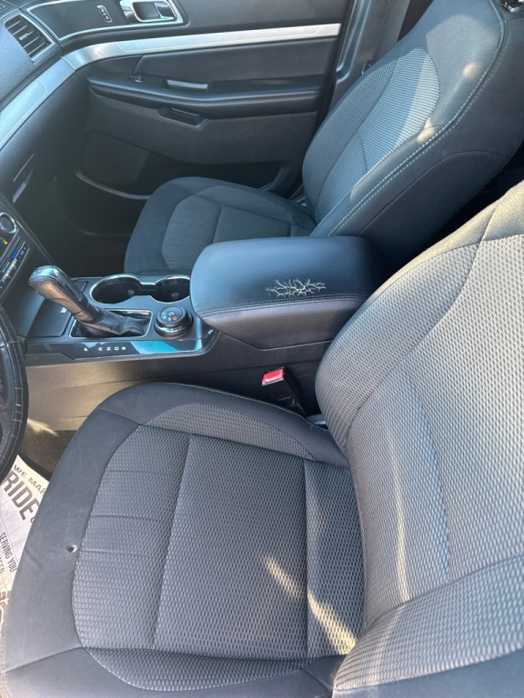 2016 Ford Explorer Image 7