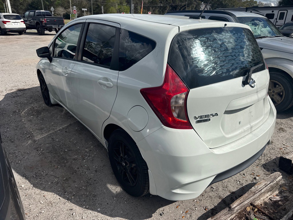 2018 Nissan Versa Image 6
