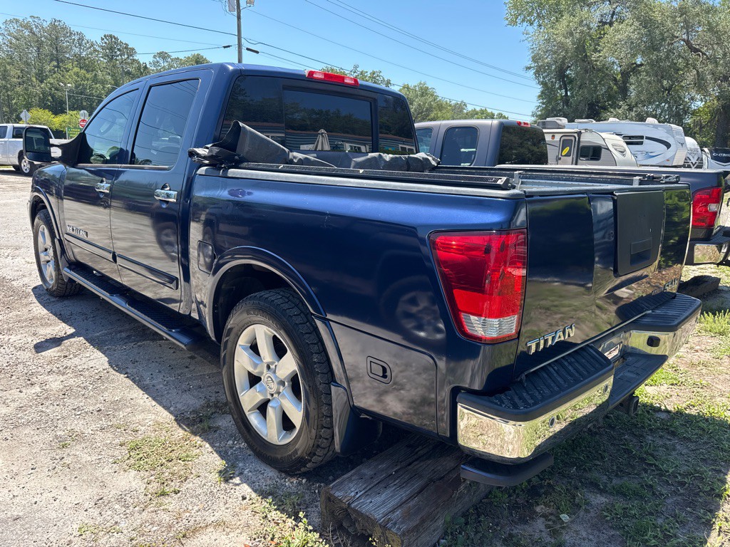 2010 Nissan Titan Image 5