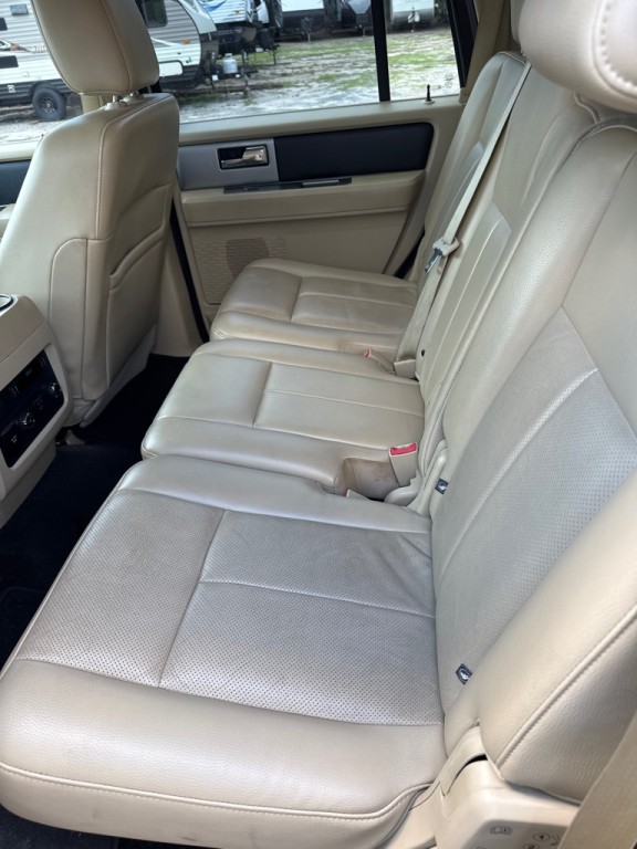 2017 Ford Expedition Image 9