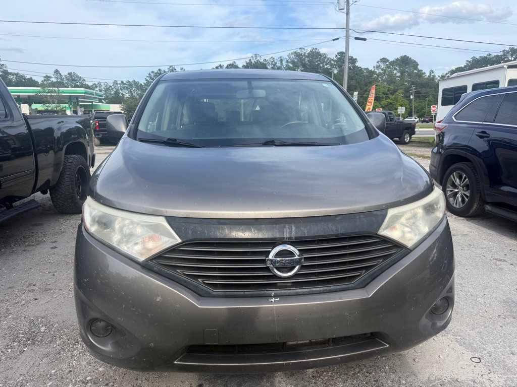 2015 Nissan Quest Image 2