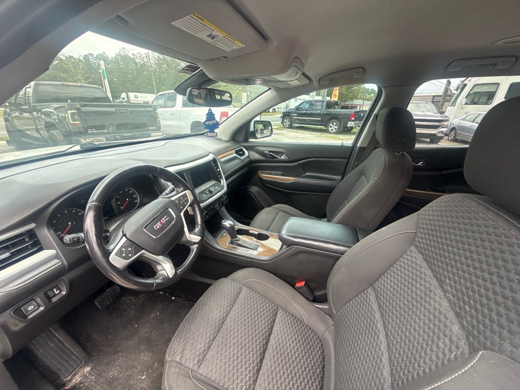 2018 GMC Acadia Image 9