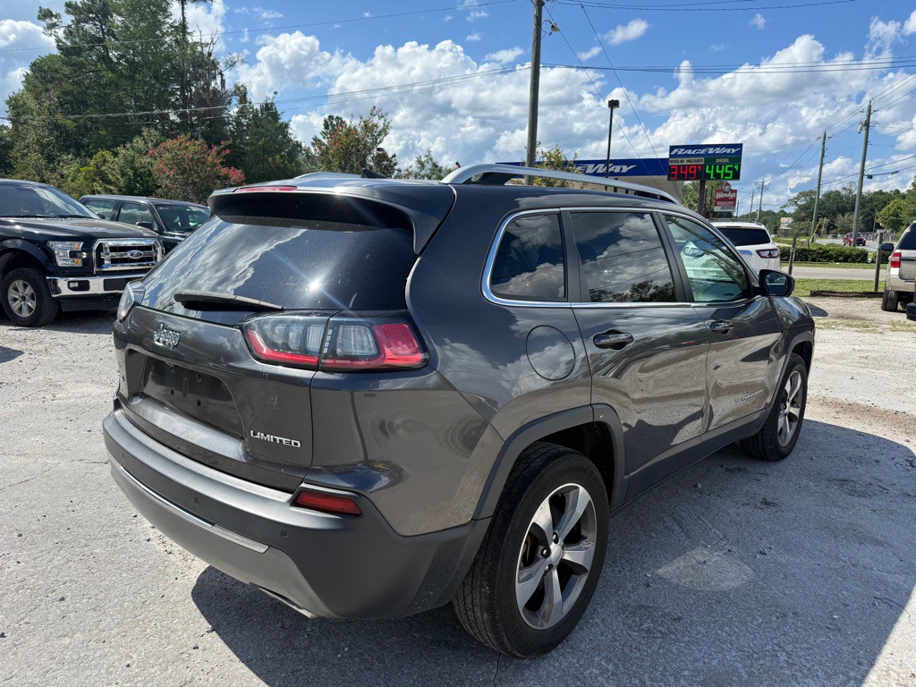2019 Jeep Cherokee Image 5
