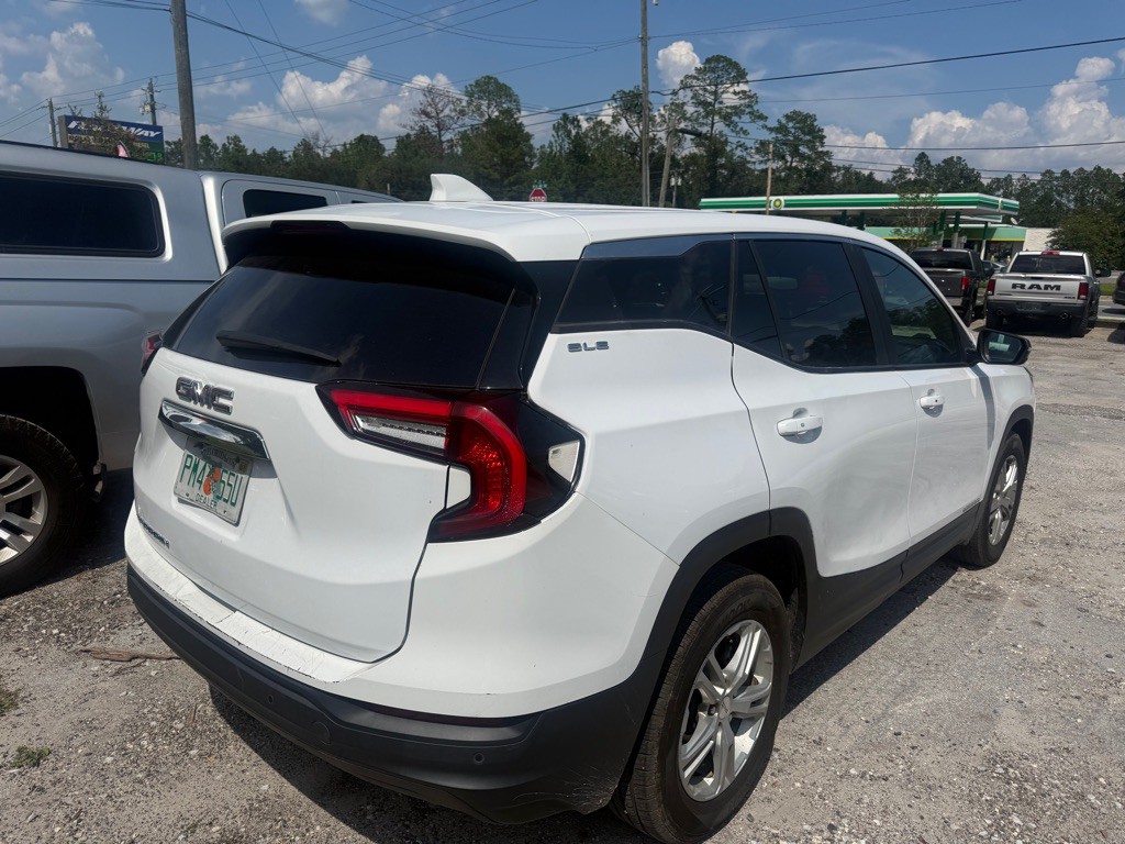 2023 GMC Terrain Image 5