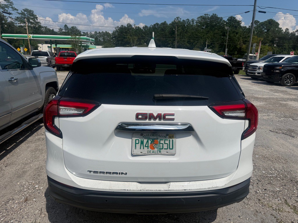 2023 GMC Terrain Image 6
