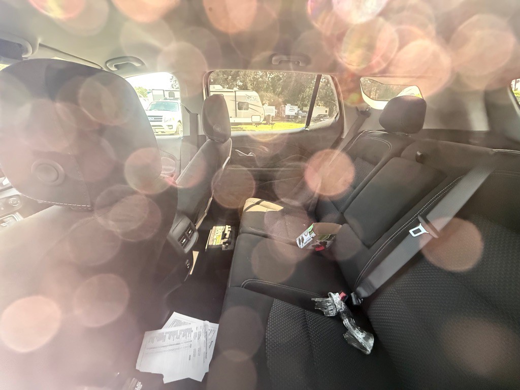 2023 GMC Terrain Image 9