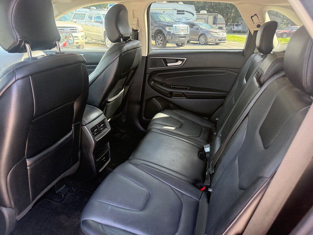 2017 Ford Edge Image 10