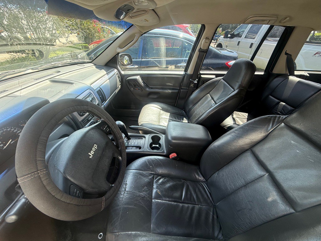 2004 Jeep Grand Cherokee Image 7