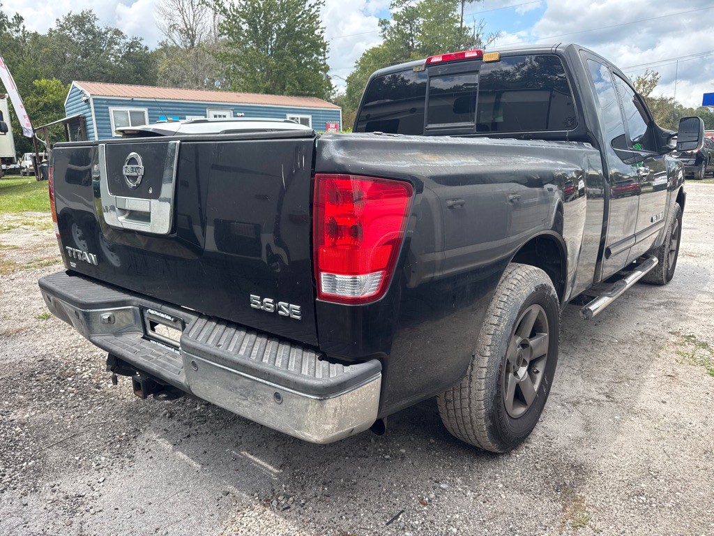 2005 Nissan Titan Image 4
