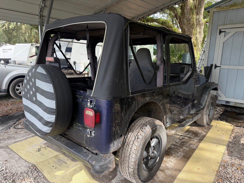 1999 Jeep Wrangler Image 6